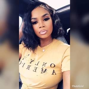 Meet your Posher, Cynthia